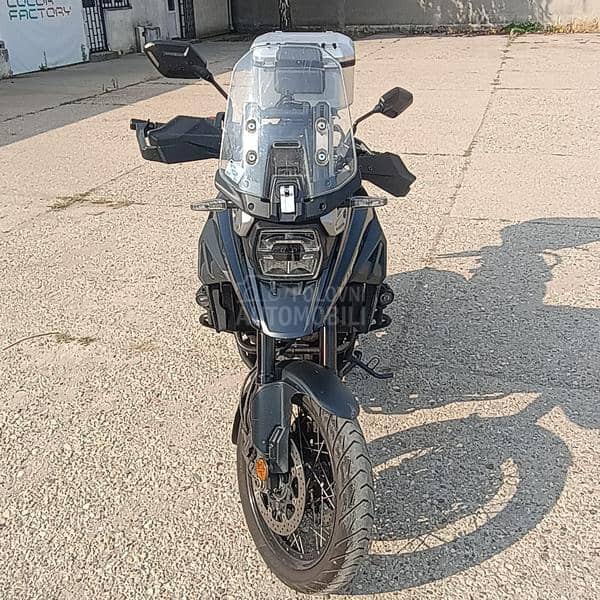 Suzuki V Strom 1050 XT