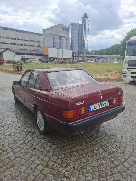 Mercedes Benz 190 E
