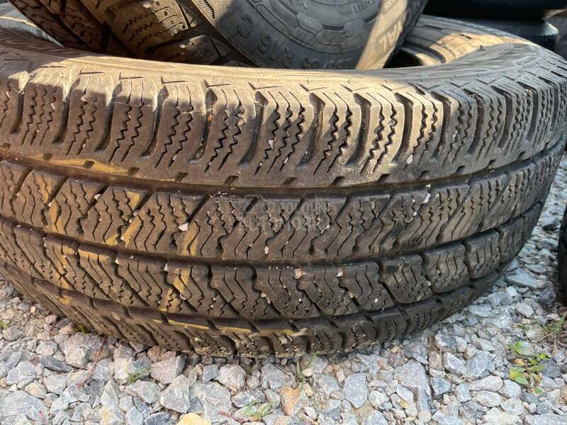 Uniroyal 235/65 R16 Zimska