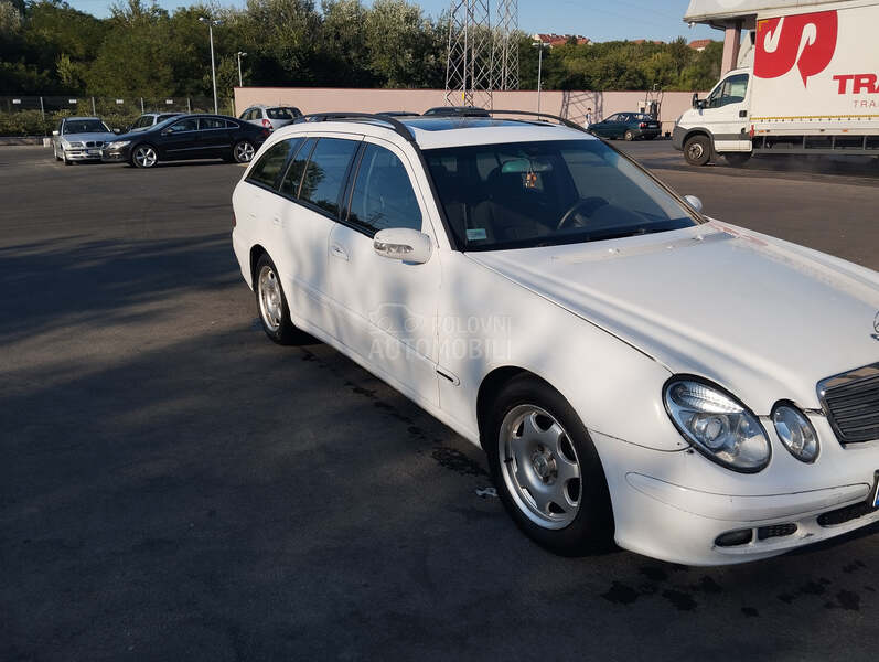 Mercedes Benz E 220 bg