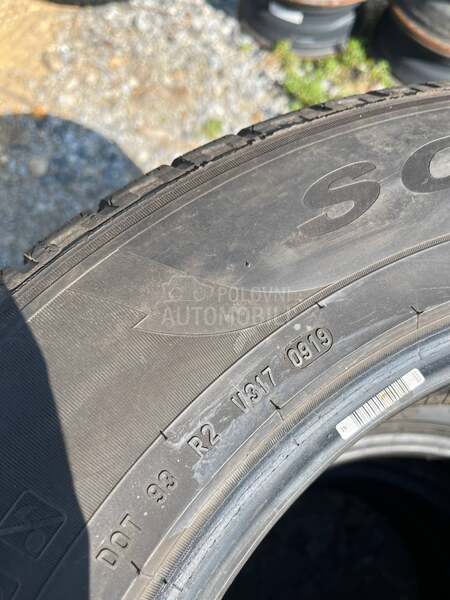 Pirelli 235/65 R17 Zimska