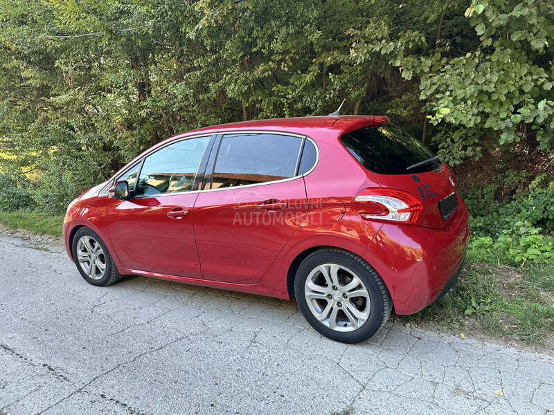 Peugeot 208 1.6 VTI
