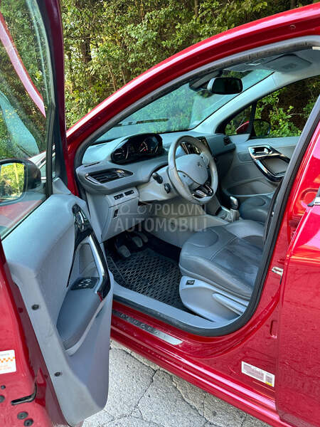 Peugeot 208 1.6 VTI