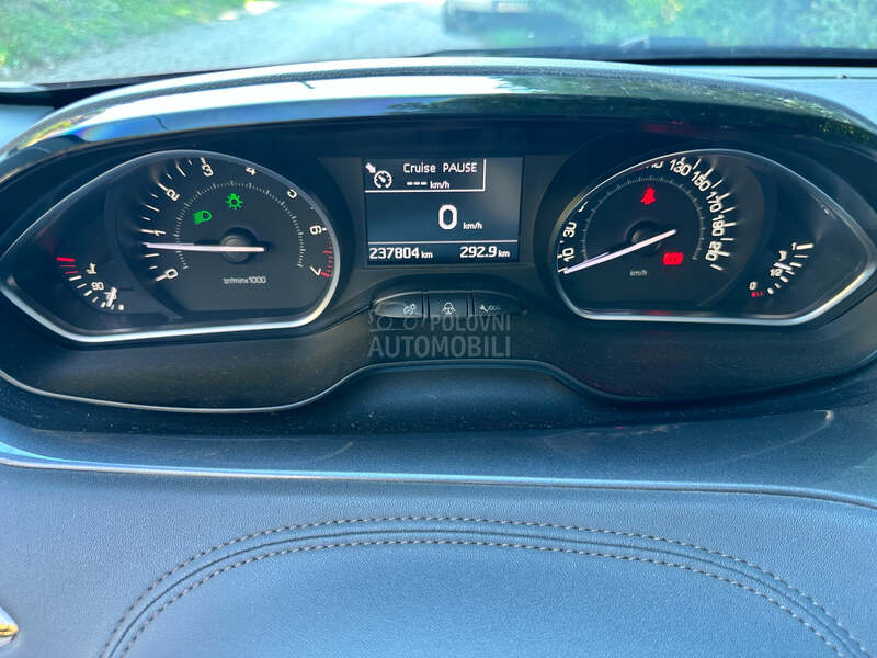 Peugeot 208 1.6 VTI