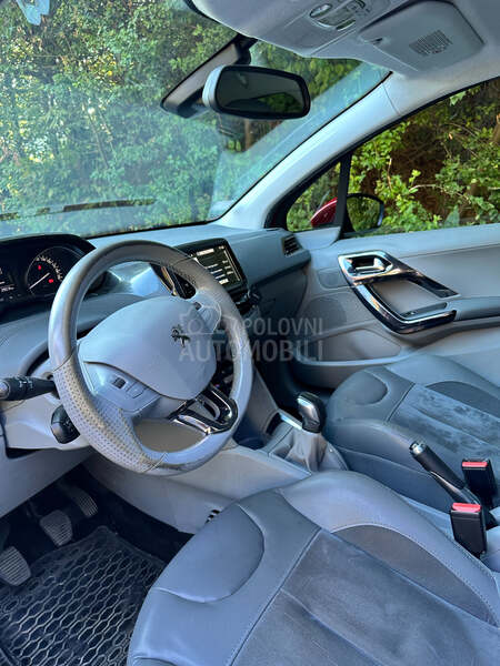 Peugeot 208 1.6 VTI
