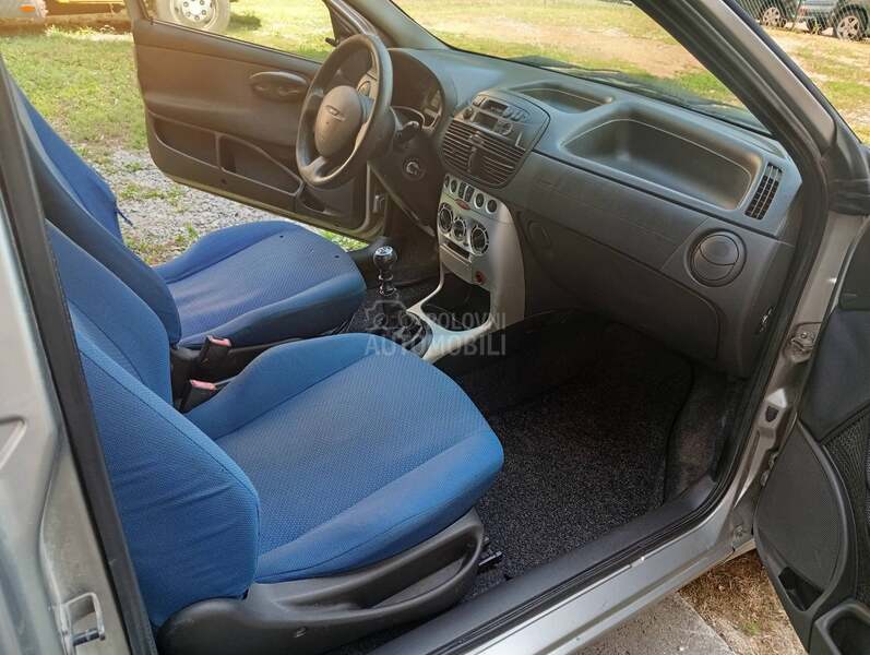 Fiat Punto 1.2 8v