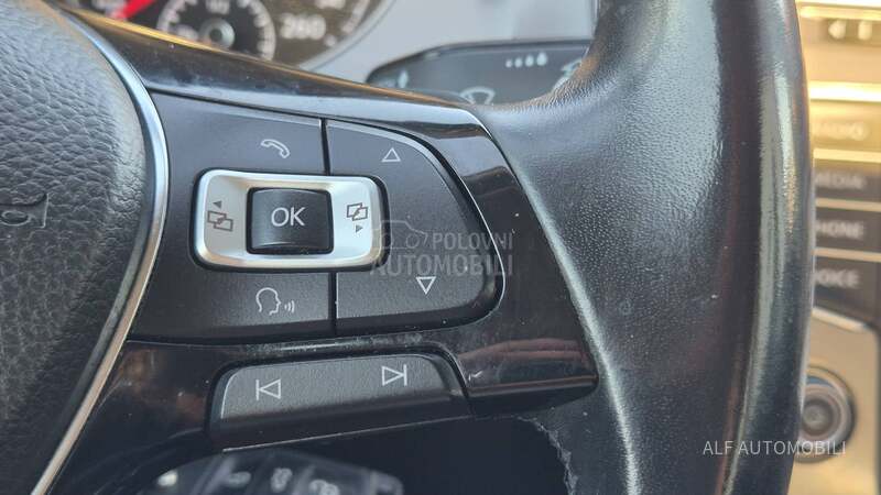 Volkswagen Golf 7 1.6 TDI AUT/NAV