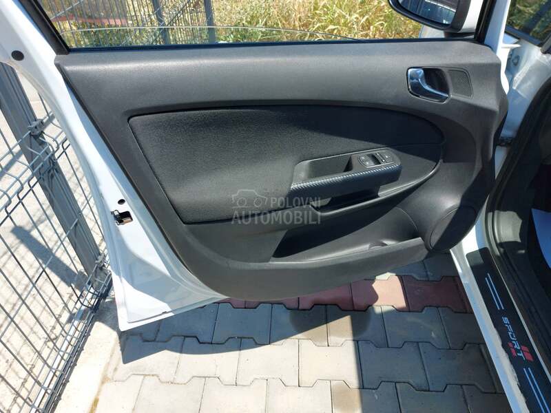 Opel Corsa D 