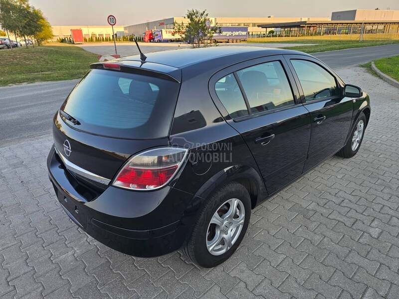Opel Astra H 1.6.16v
