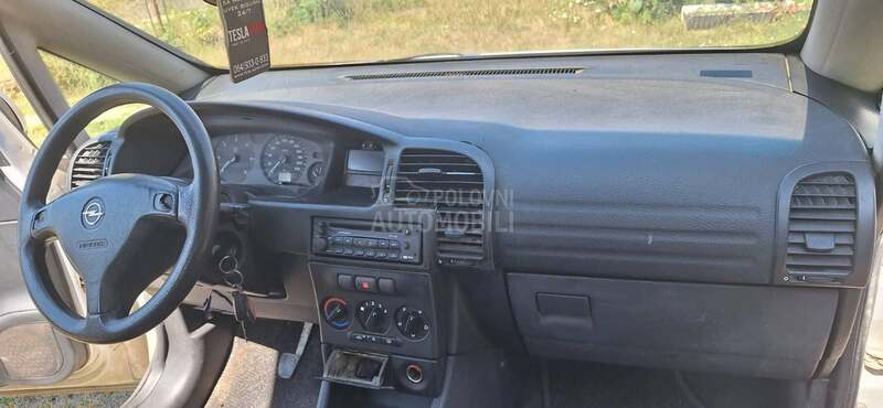 Opel Zafira 