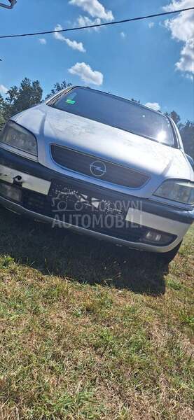 Opel Zafira 