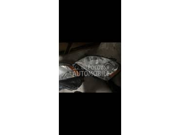 farovi za Mercedes Benz ML Klasa od 2005. do 2008. god.