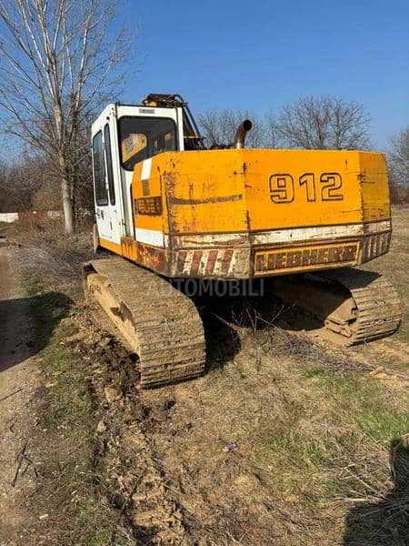 Liebherr 912