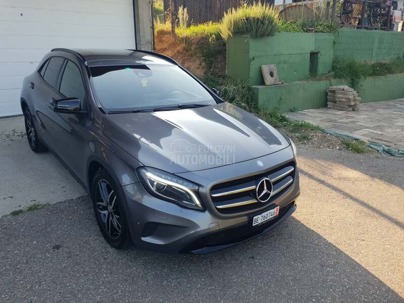 Mercedes Benz GLA 200 4matic CH švajcarska