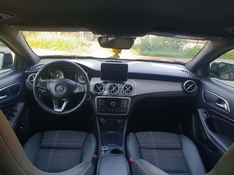 Mercedes Benz GLA 200 4matic CH švajcarska