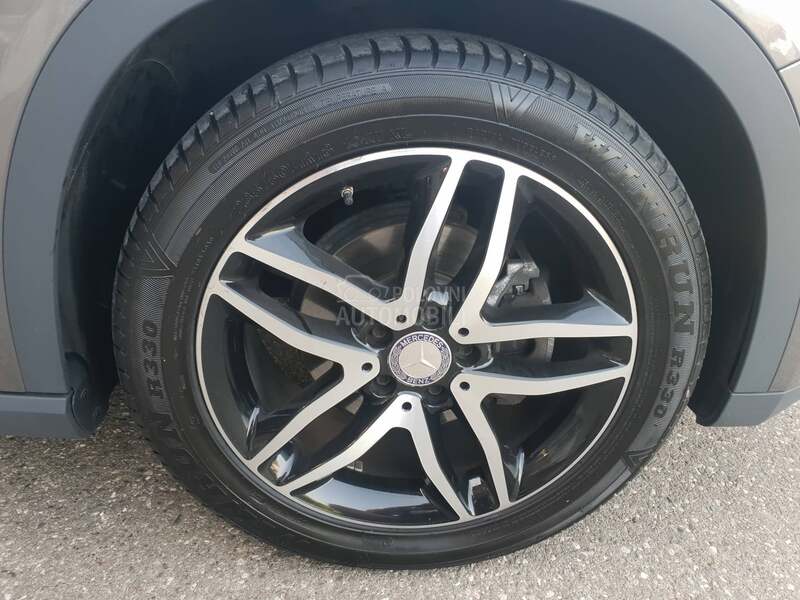 Mercedes Benz GLA 200 4matic CH švajcarska