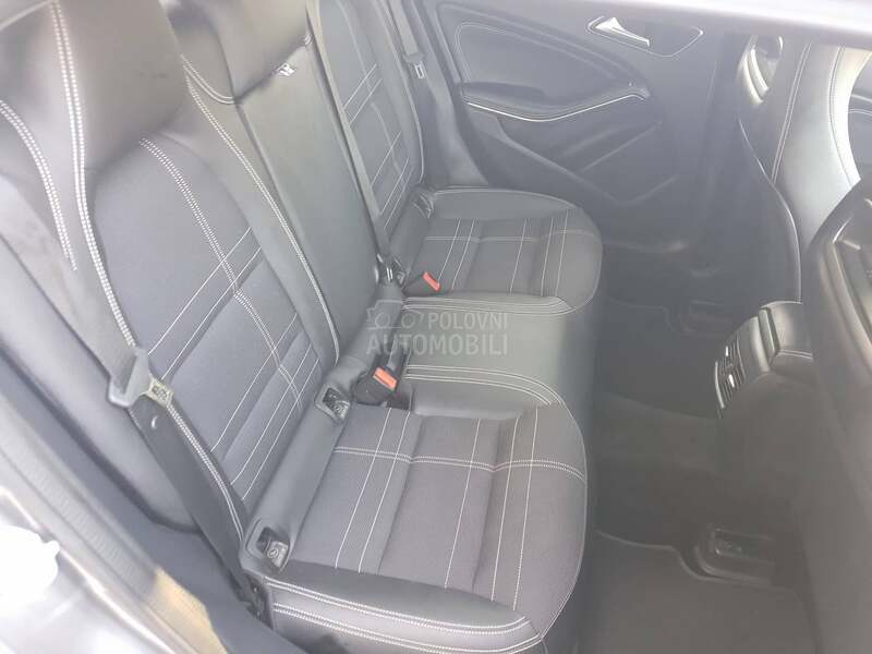 Mercedes Benz GLA 200 4matic CH švajcarska