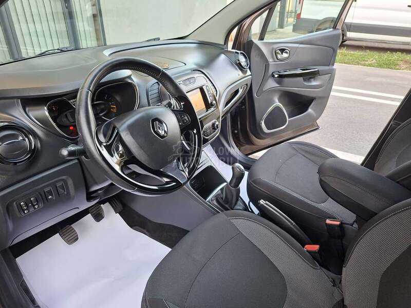 Renault Captur 1.5  BI COLOR