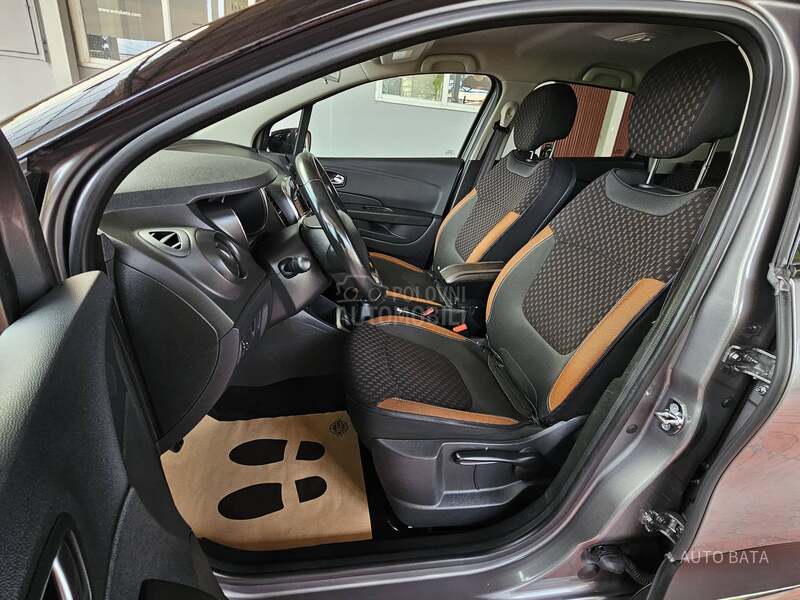 Renault Captur 1.5 DCi INTENS