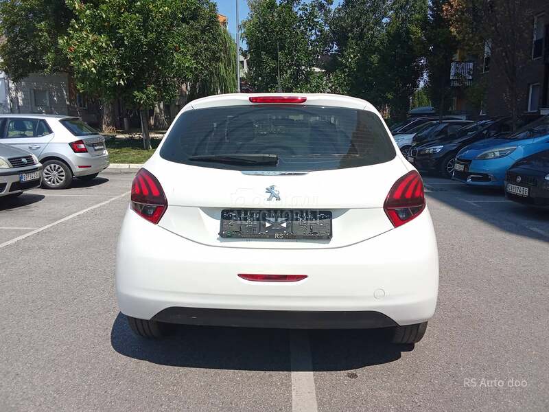 Peugeot 208 6,9,0,0,0,k,m