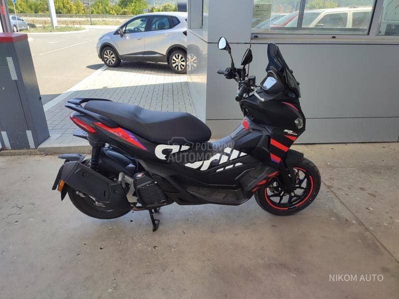 Aprilia SR GT 200 REPLICA