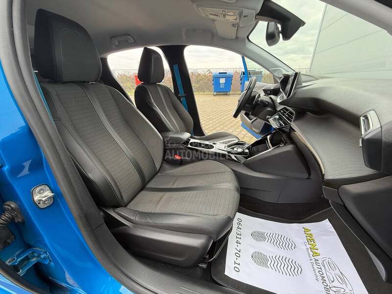 Peugeot 208 1.2 ALLURE/AUTOM.