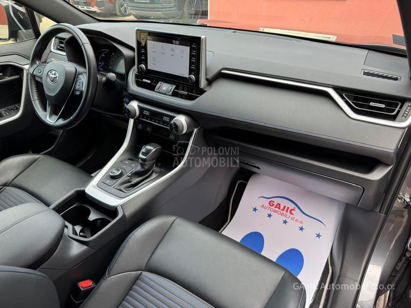 Toyota RAV 4 HYBRID 4x4