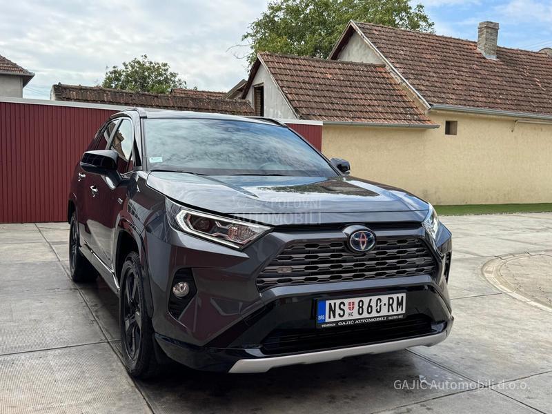Toyota RAV 4 HYBRID 4x4