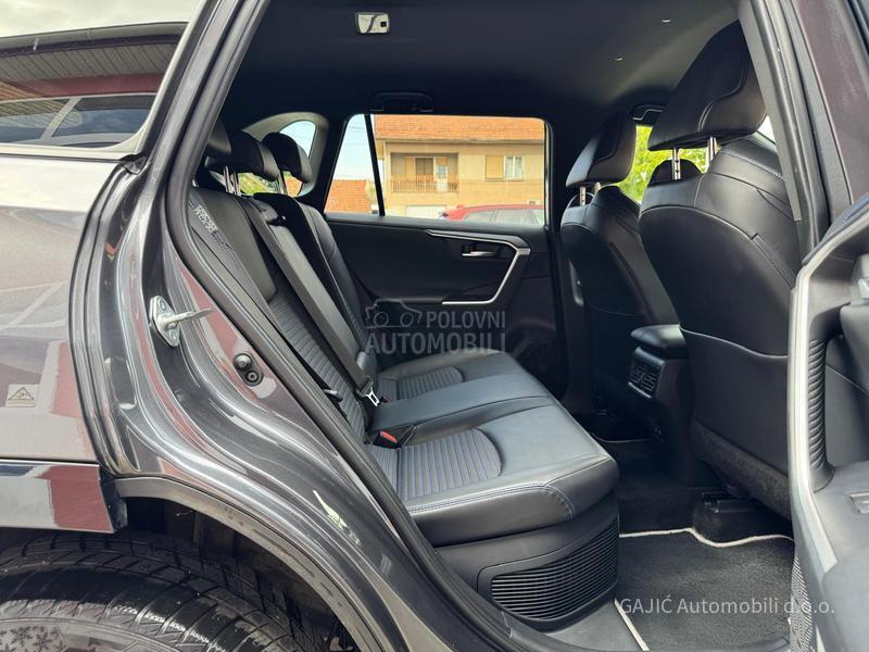 Toyota RAV 4 HYBRID 4x4