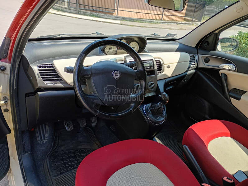 Lancia Ypsilon Y 1.4