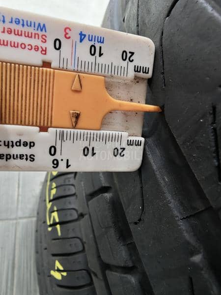 Continental 235/40 R19 Letnja