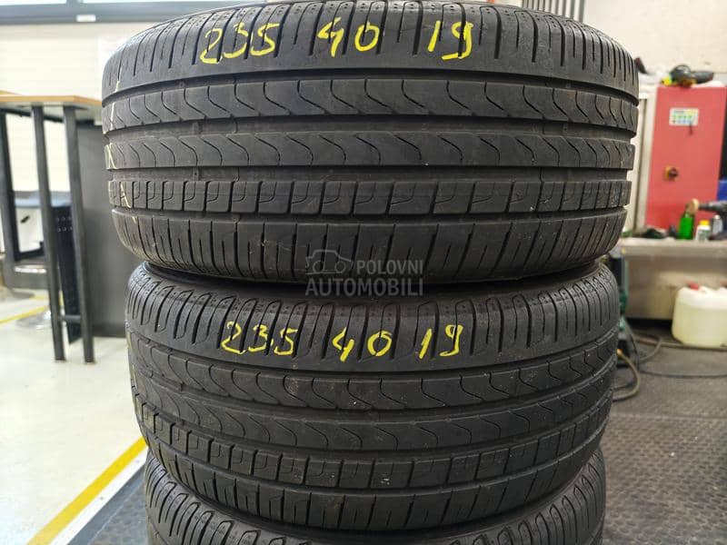 Continental 235/40 R19 Letnja