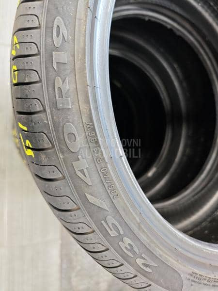 Continental 235/40 R19 Letnja