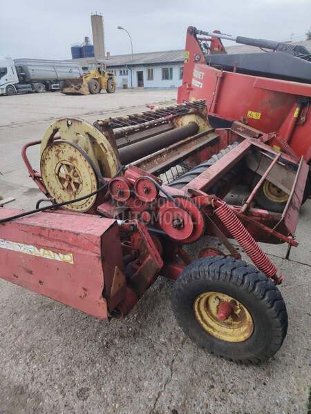 New Holland 2,2