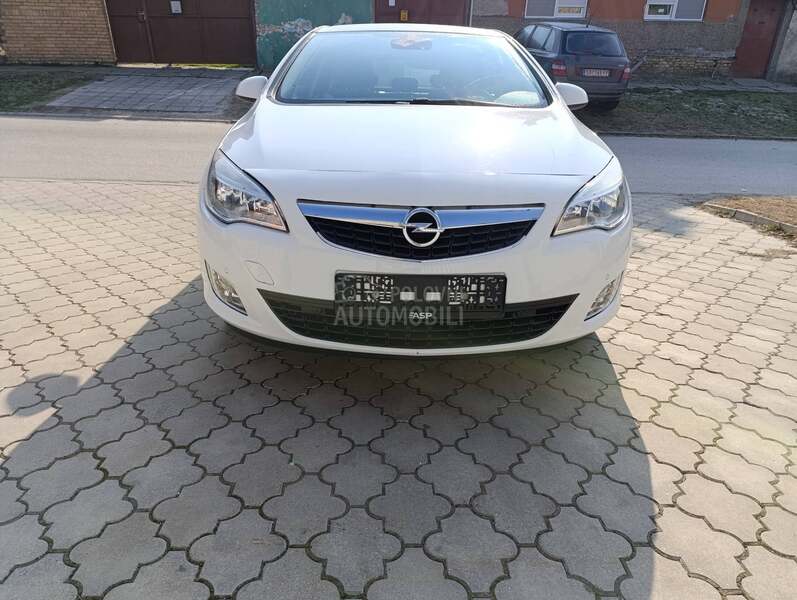 Opel Astra J N O V A