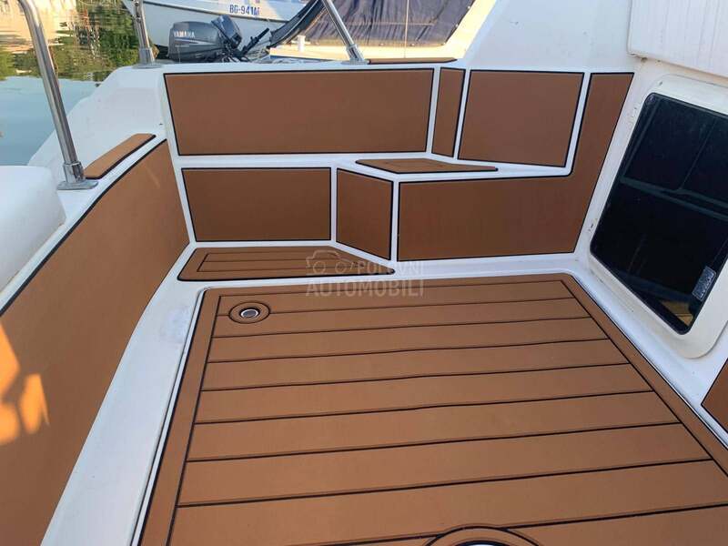 Bayliner 2651 5.0 Mec.