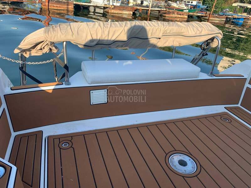 Bayliner 2651 5.0 Mec.