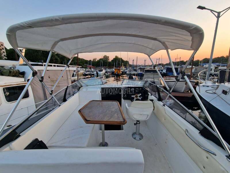 Bayliner 2651 5.0 Mec.