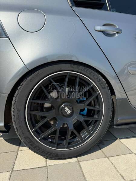 Volkswagen Golf 5 GTI