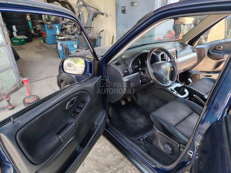 Suzuki Grand Vitara 2.0 16v B E N Z