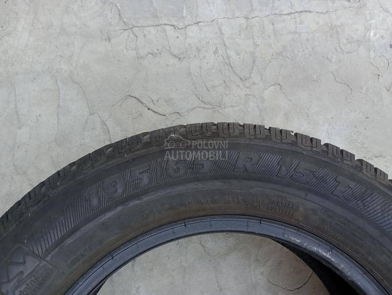 Semperit 195/65 R15 Zimska