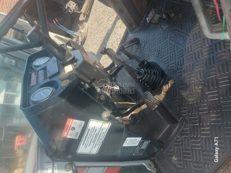 Massey Ferguson 698