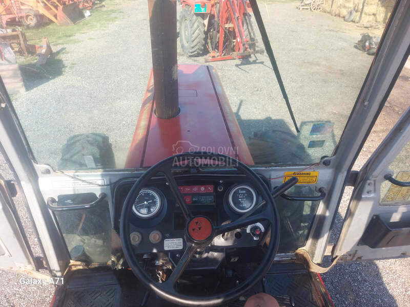 Massey Ferguson 698