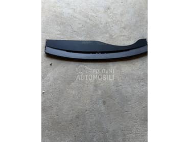 Mrezica zvucnika na tabli za Audi Q7 od 2005. do 2014. god.