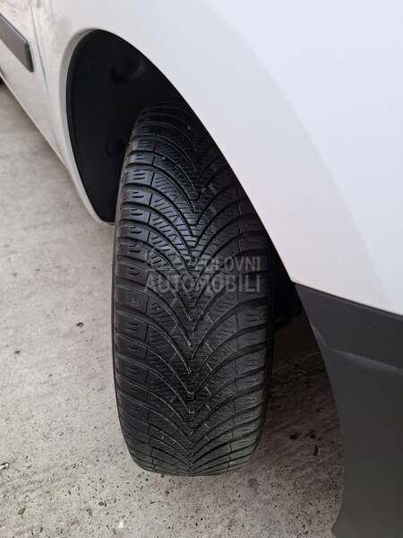 Renault Kangoo dci  vel. servis