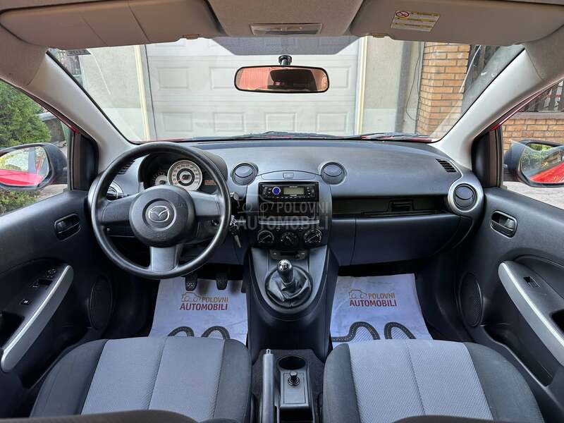 Mazda 2 1.3 - 8v Ful Stanje