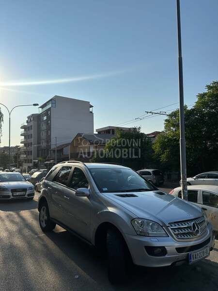 Mercedes Benz ML 320 