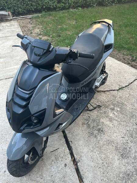 Peugeot Speedfight 4