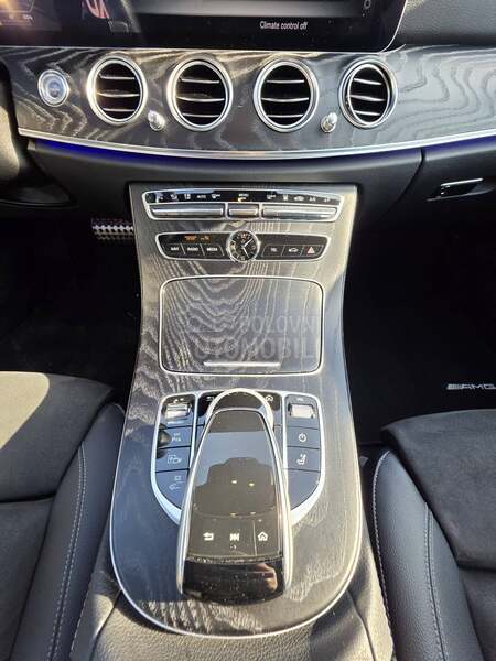 Mercedes Benz E 300 de AMG