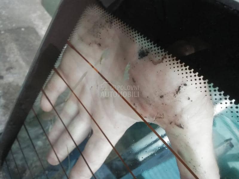 Zadnja sofersajbna Bertone